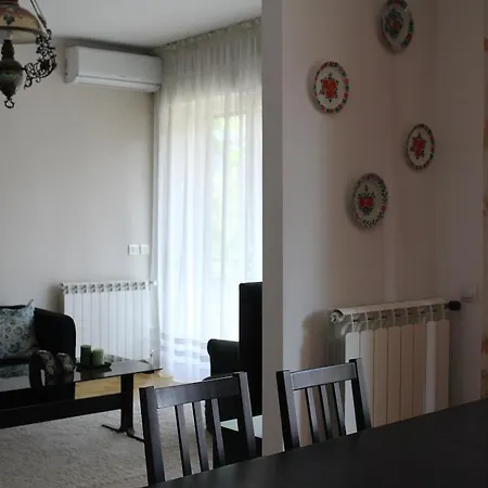 Appartamento Deligradska Belgrado