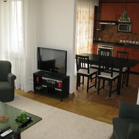 Apartmán Deligradska *