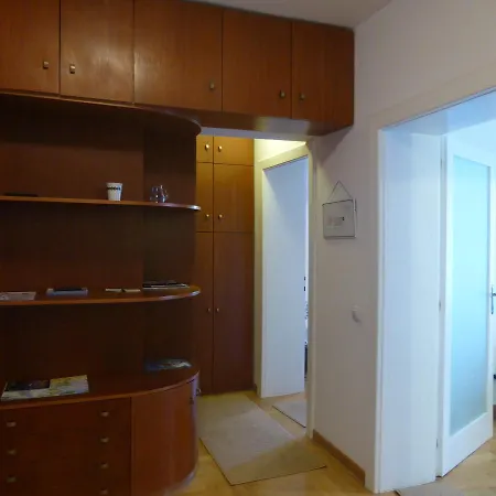 Apartment Deligradska *